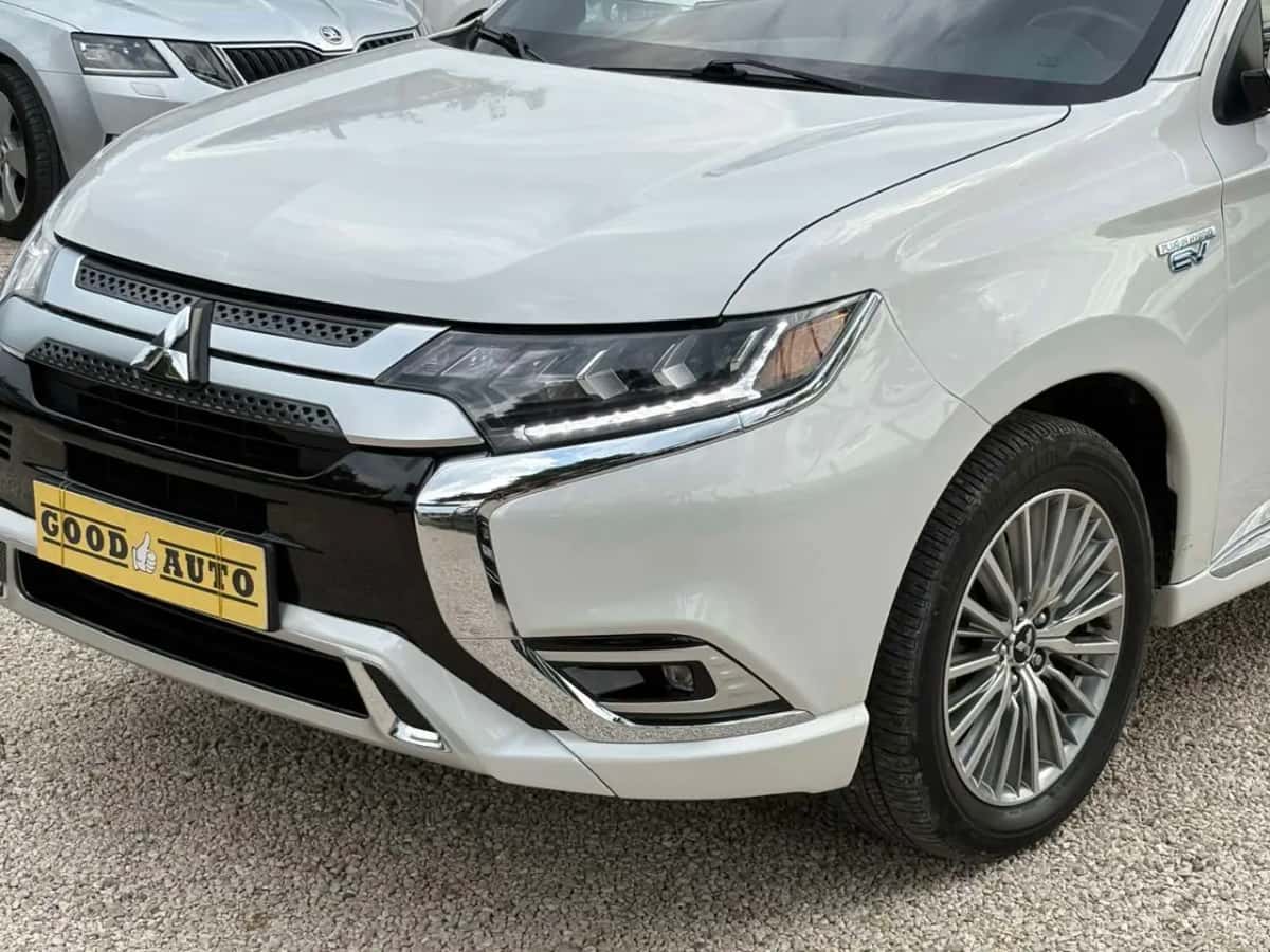 Mitsubishi Outlander - fotografia 4