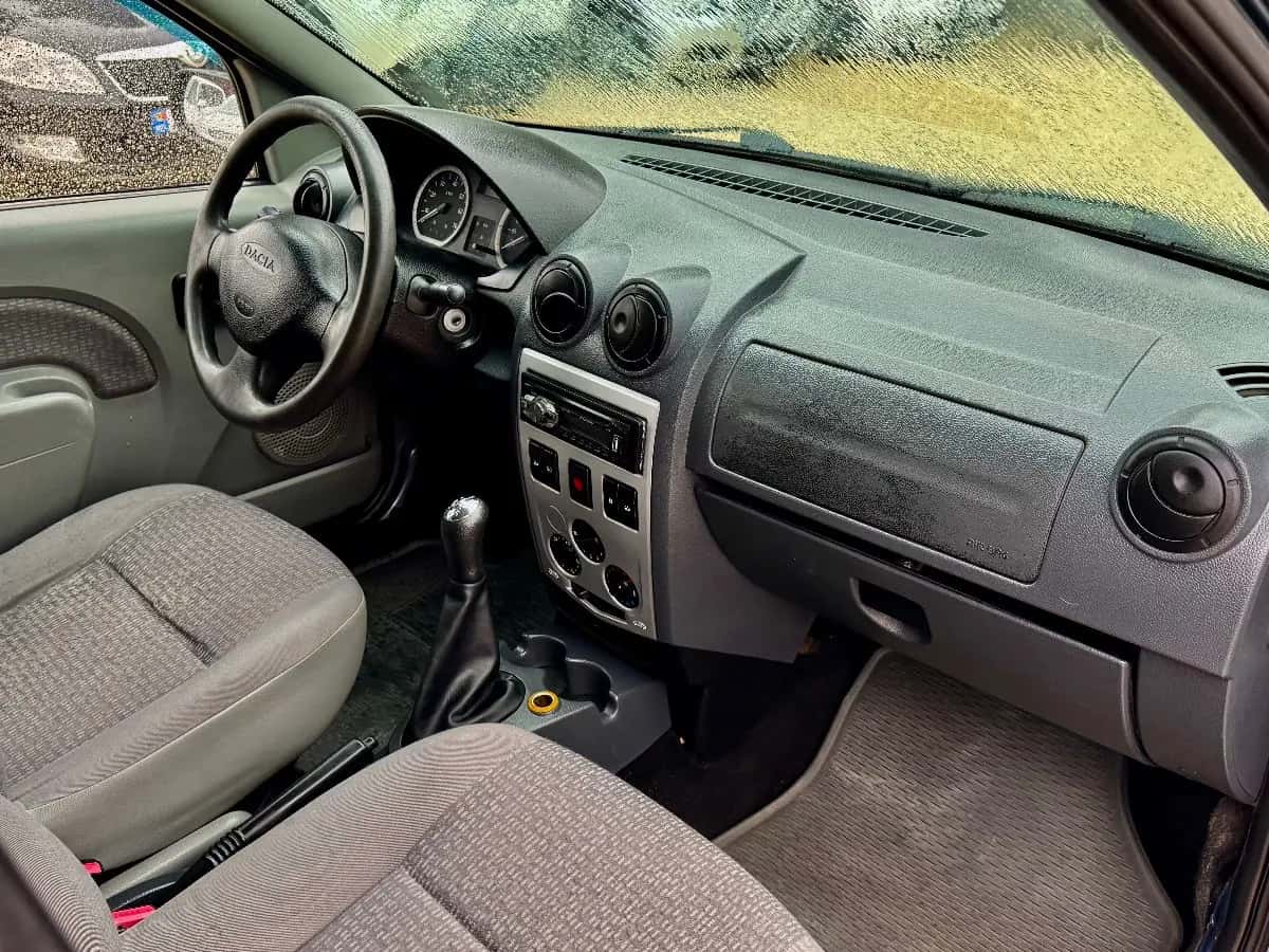 Dacia Logan - fotografia 9