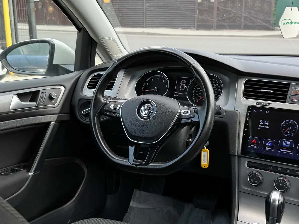 Volkswagen Golf - fotografia 16