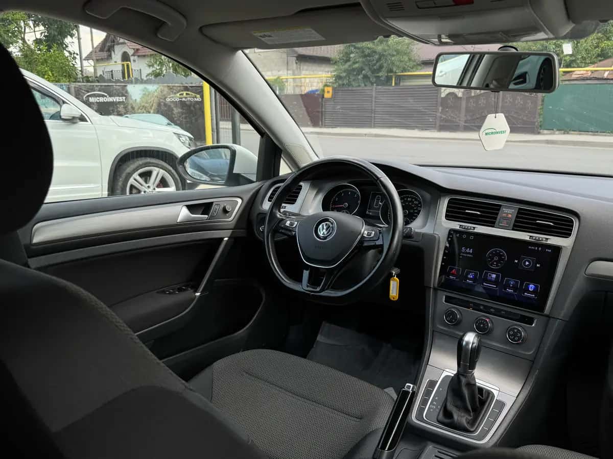 Volkswagen Golf - fotografia 17
