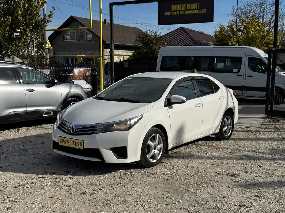 Toyota Corolla - fotografia 3