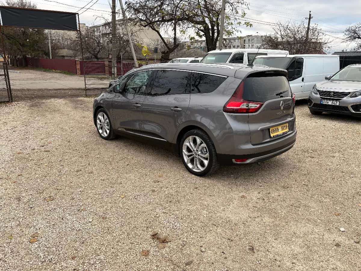 Renault Grand Scenic - fotografia 5