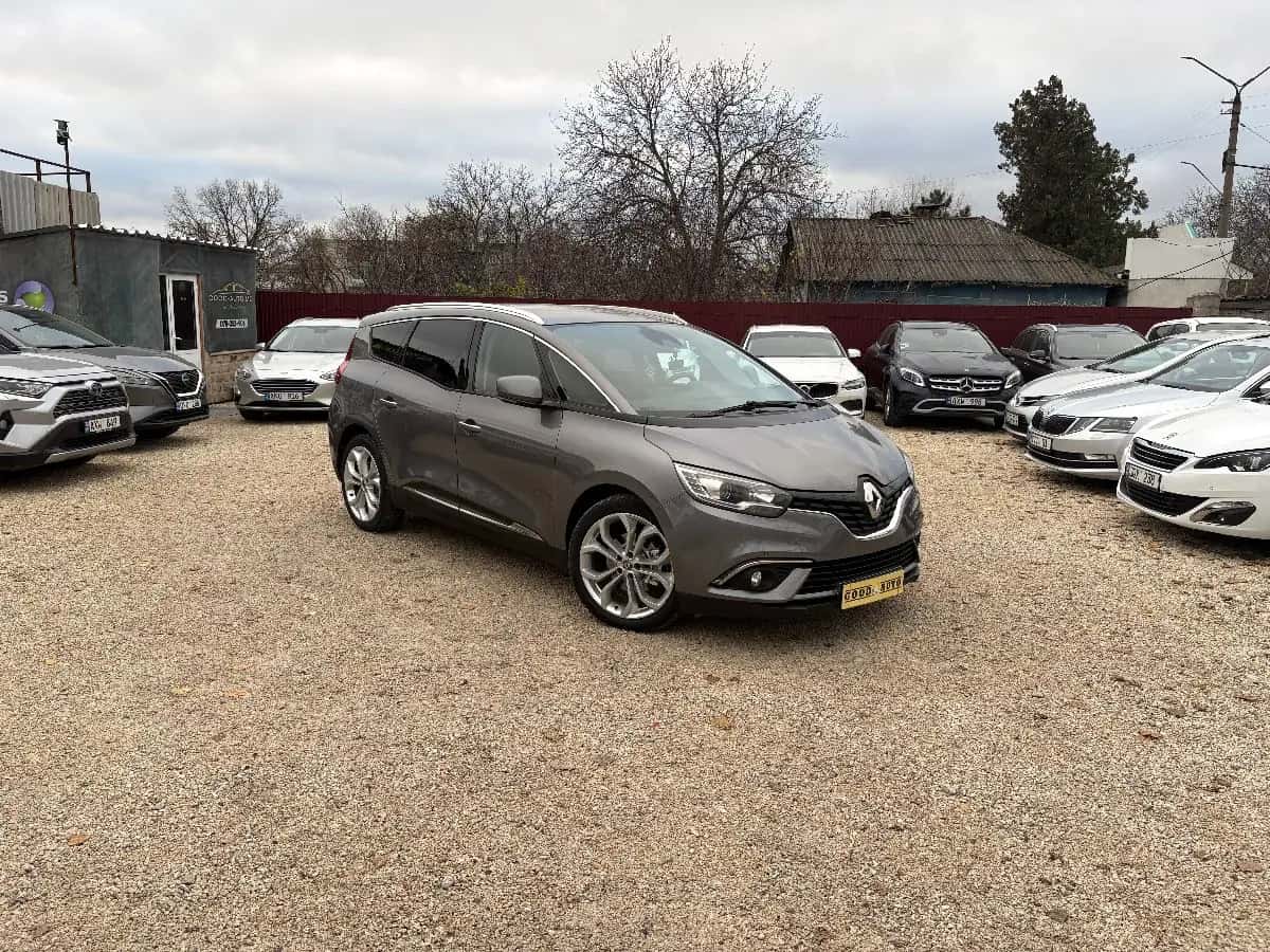 Renault Grand Scenic - fotografia 1