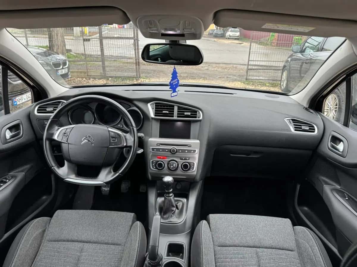 Citroen C4 - fotografia 9