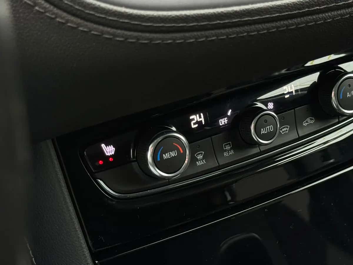 Opel Grandland X - fotografia 15
