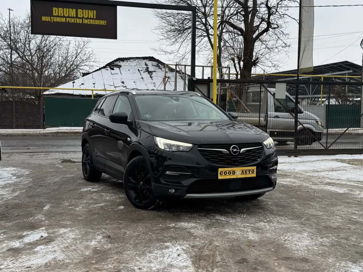 Opel Grandland X - fotografia 1