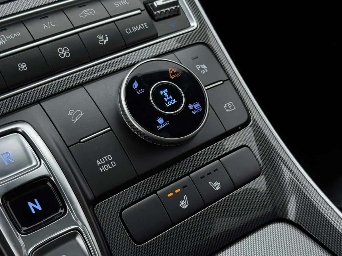 Hyundai Santa FE - fotografia 15
