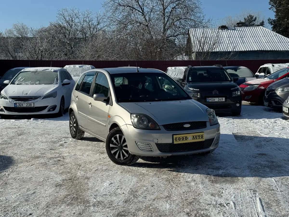 Ford Fiesta - fotografia 1