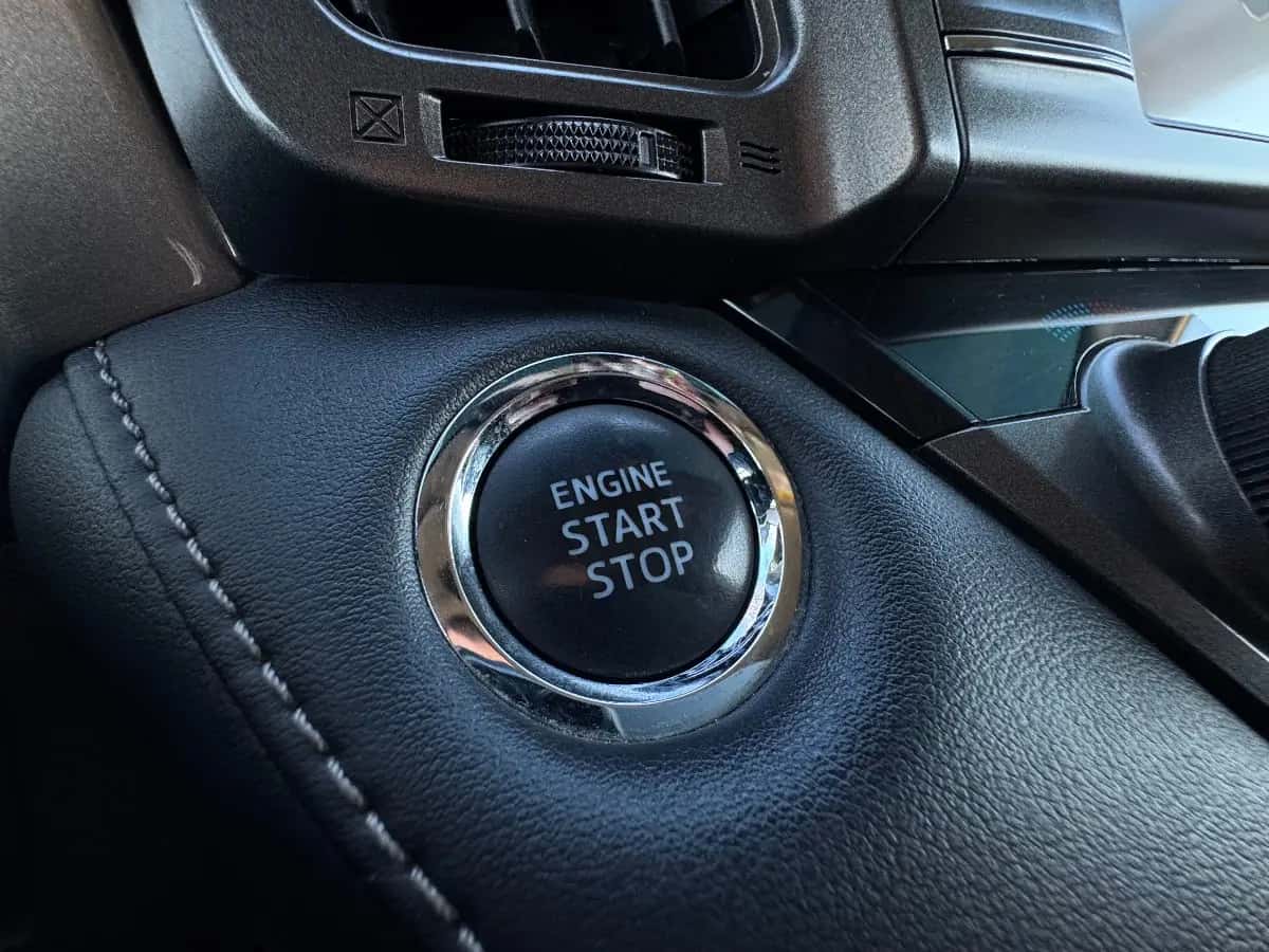 Toyota Rav 4 - fotografia 19