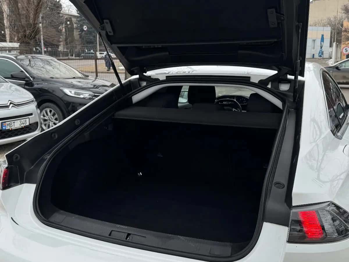 Peugeot 508 - fotografia 9