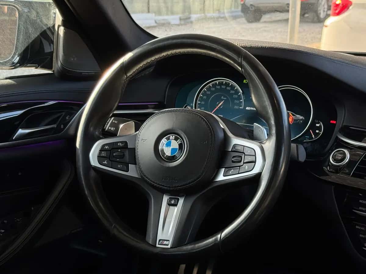 Bmw 5 Series - fotografia 20