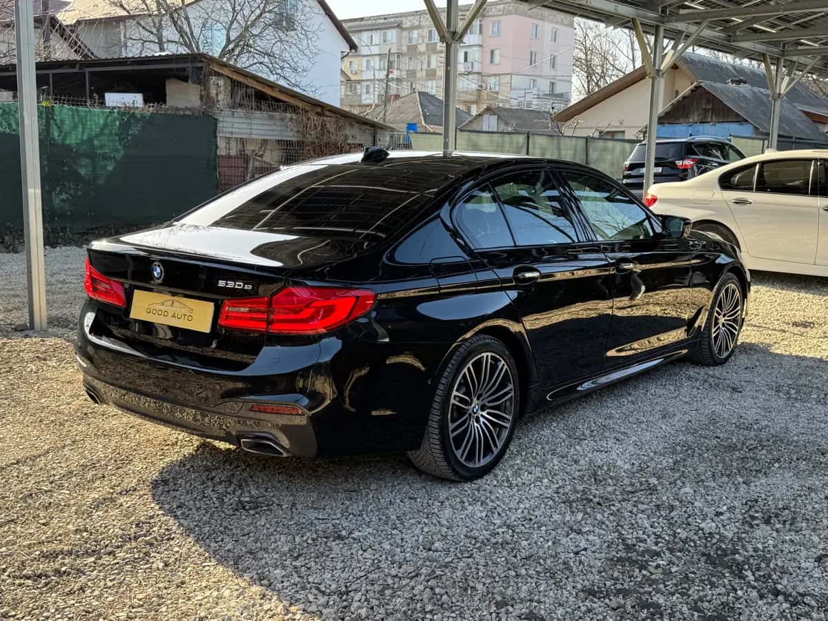 Bmw 5 Series - fotografia 6