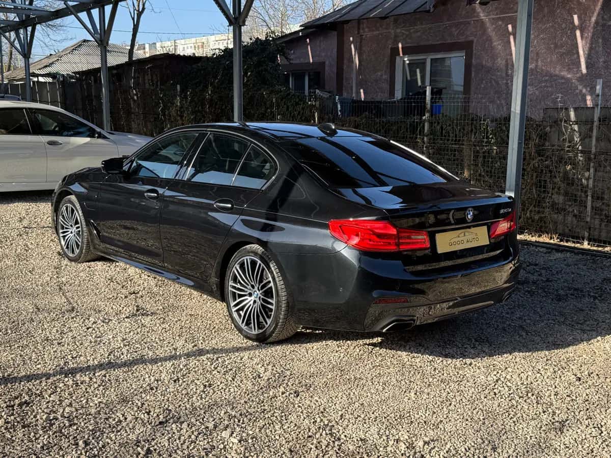 Bmw 5 Series - fotografia 8
