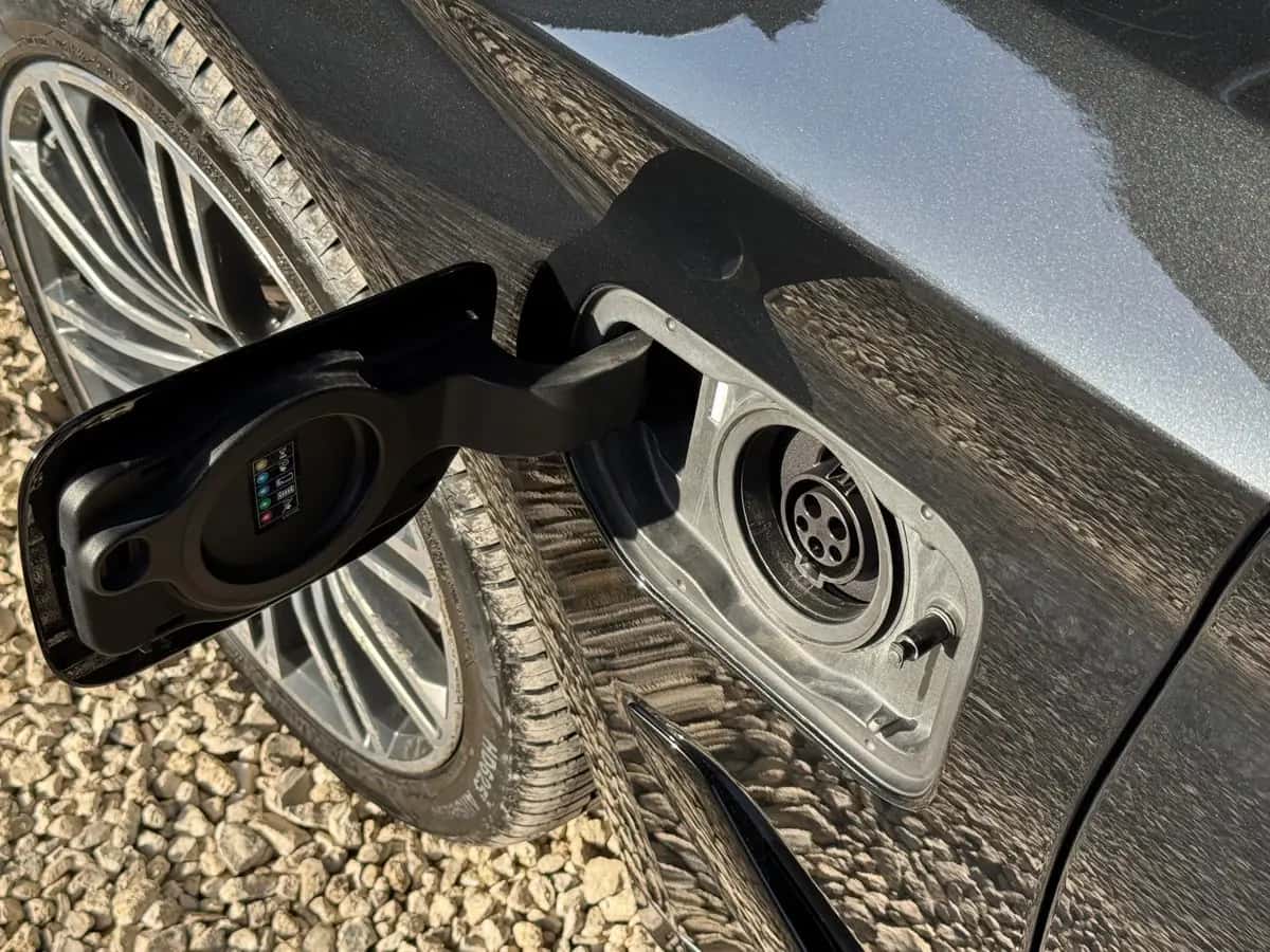 Bmw 5 Series - fotografia 9