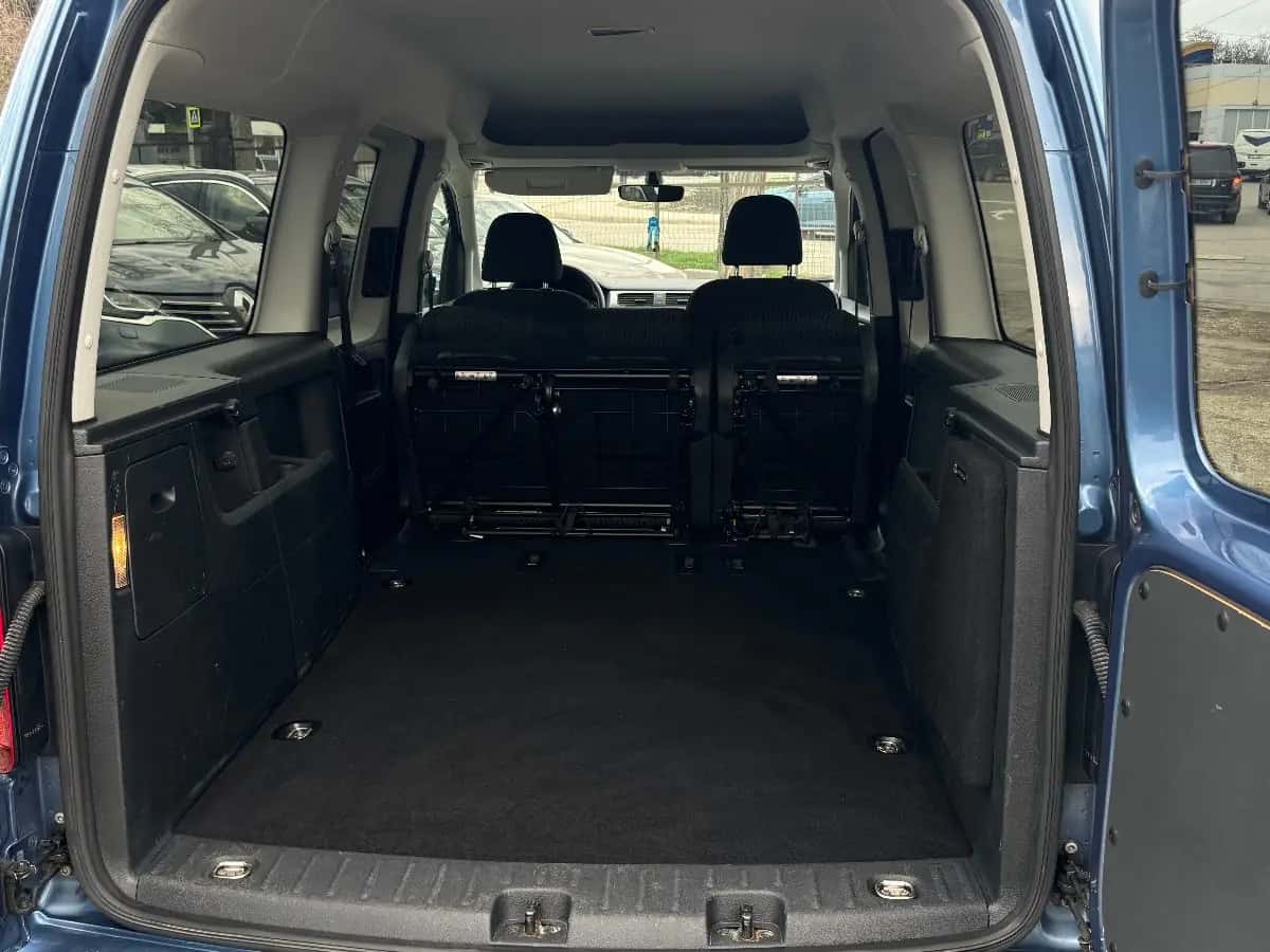 Volkswagen Caddy - fotografia 18