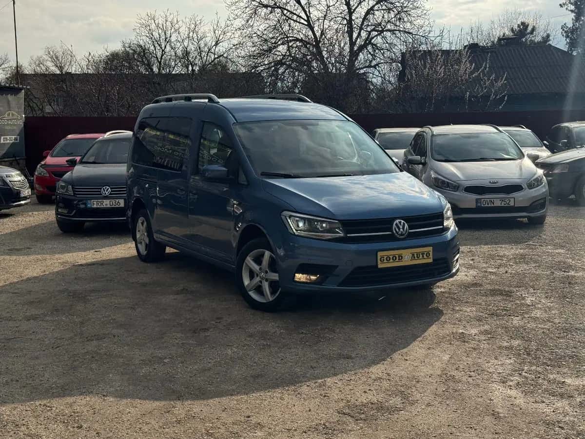Volkswagen Caddy - fotografia 1