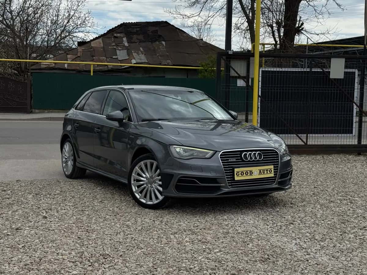 Audi A3 e-tron - fotografia 1