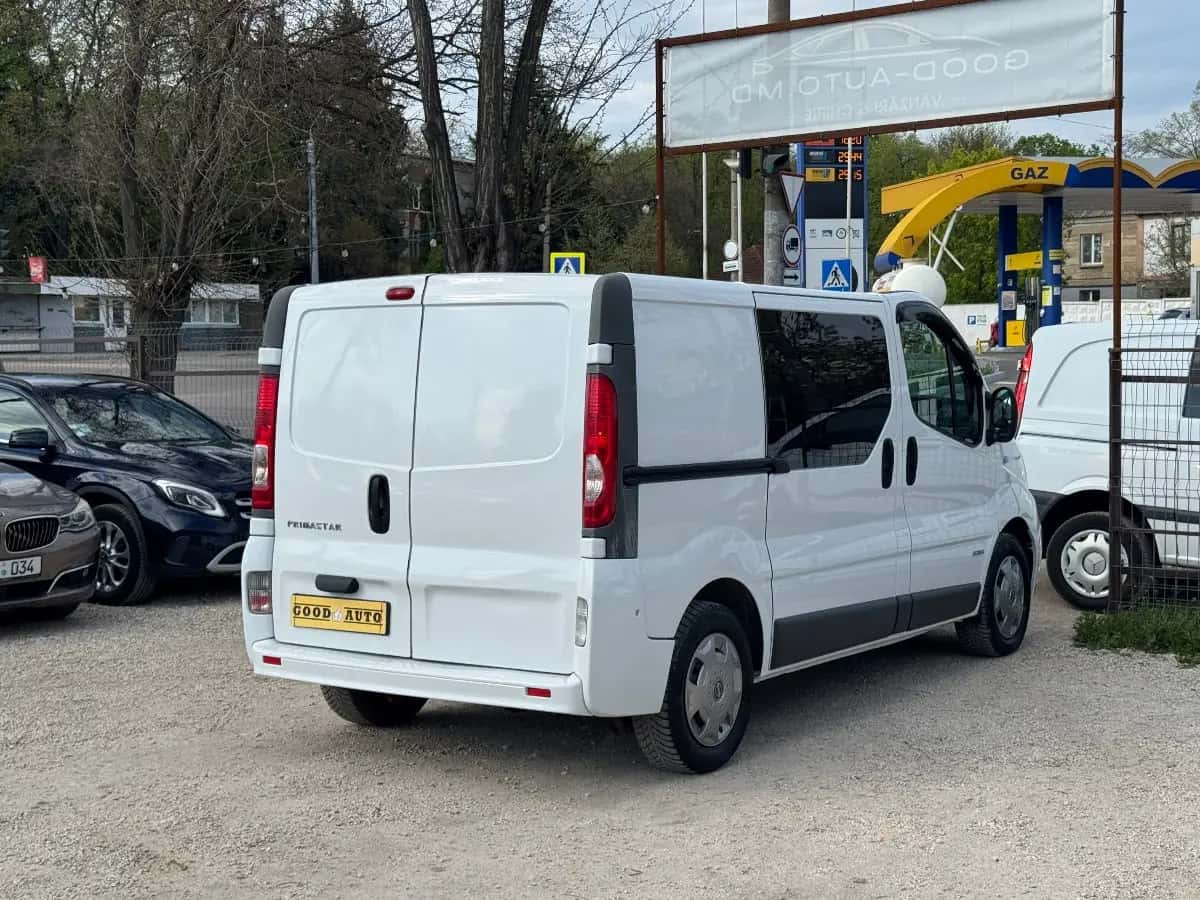Nissan Primastar - fotografia 7