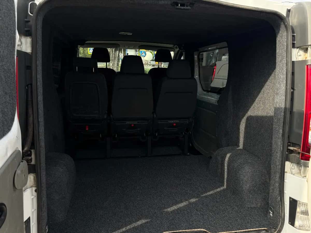 Nissan Primastar - fotografia 9