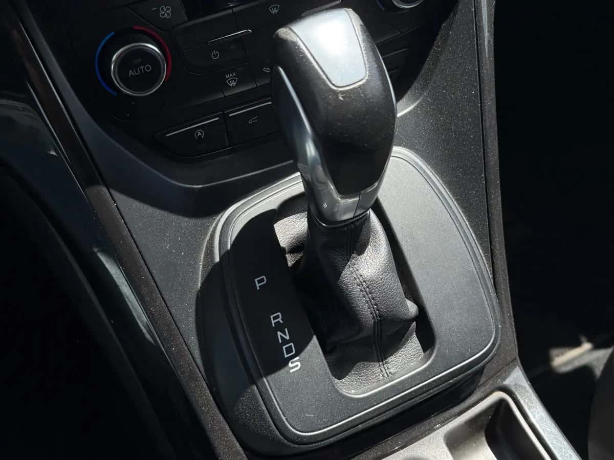 Ford Kuga - fotografia 13