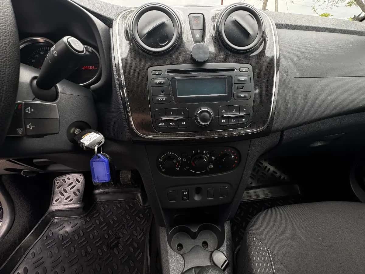 Dacia Sandero - fotografia 15