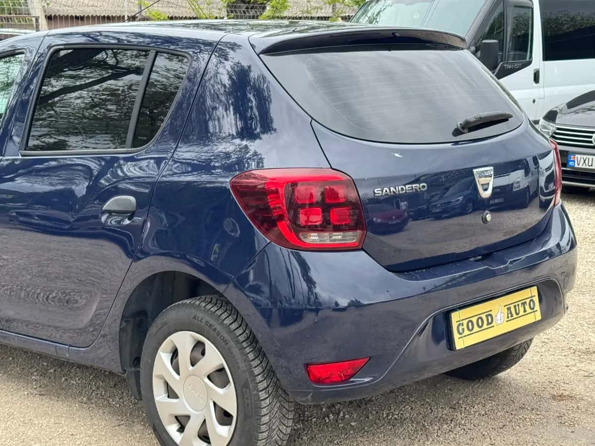 Dacia Sandero - fotografia 6