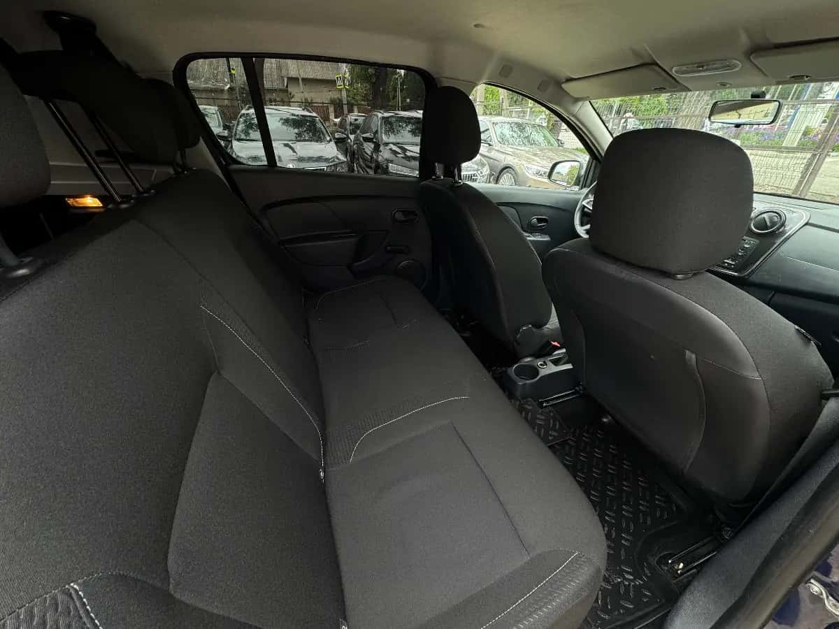 Dacia Sandero - fotografia 9