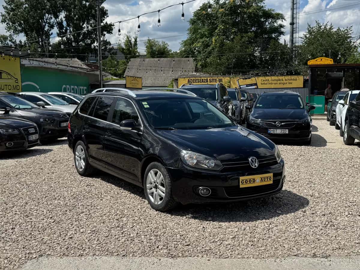 Volkswagen Golf - fotografia 1