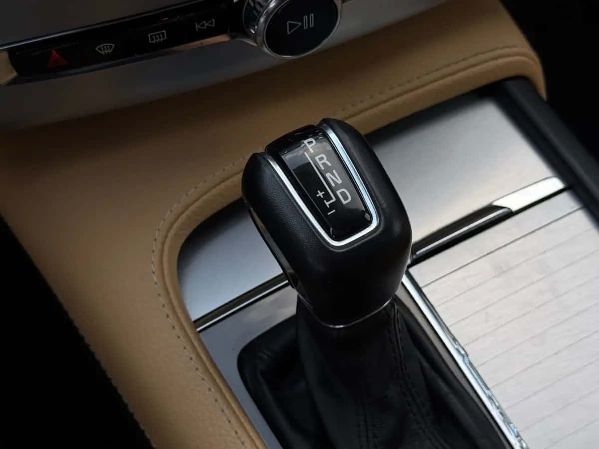Volvo XC90 - fotografia 16