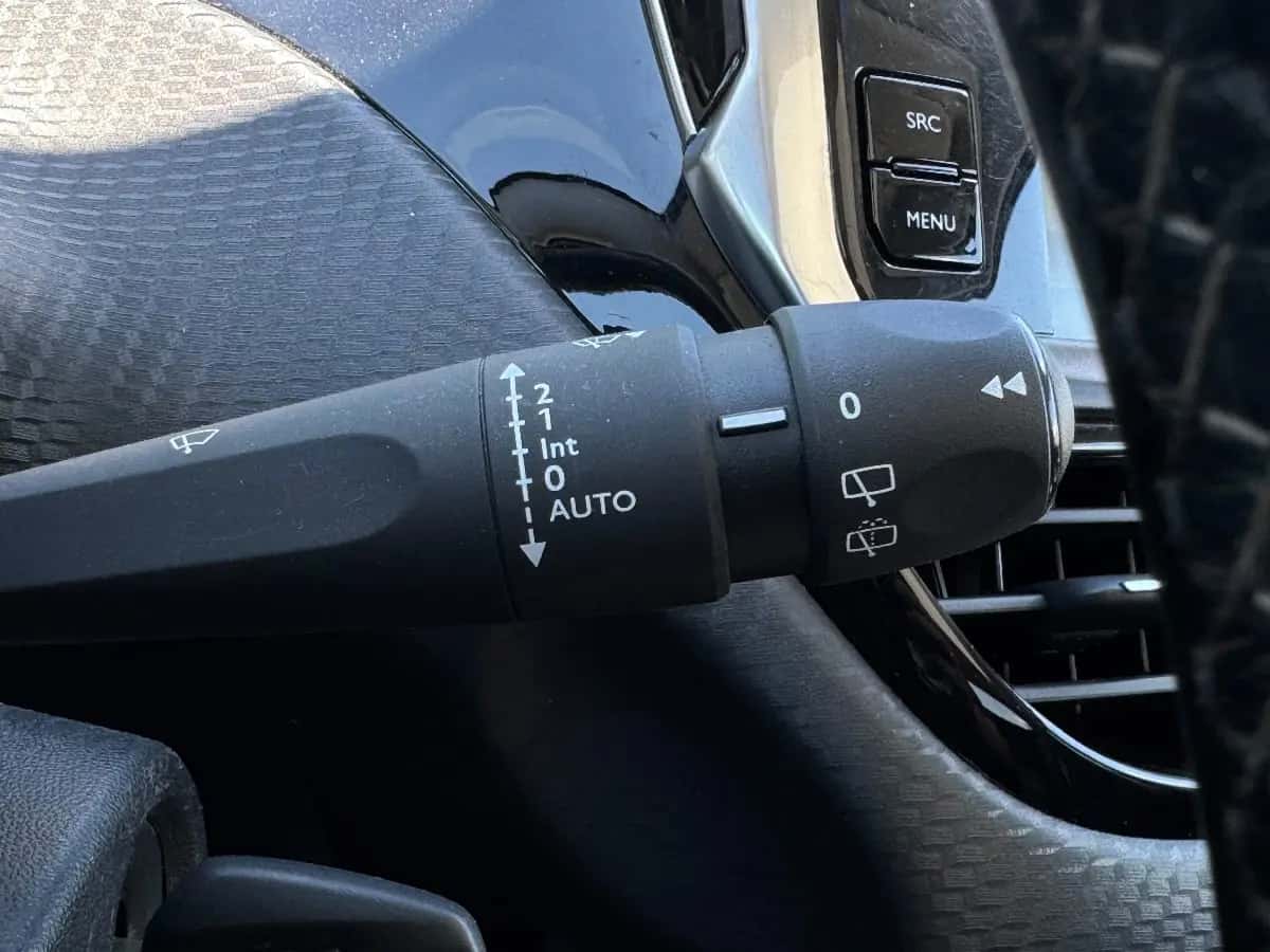 Peugeot 2008 - fotografia 18