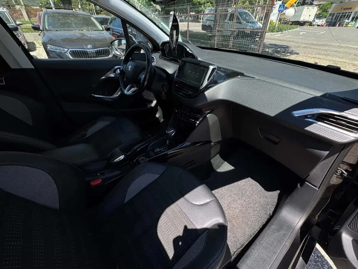 Peugeot 2008 - fotografia 10