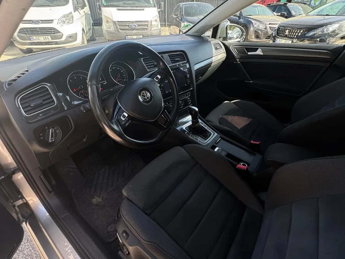 Volkswagen Golf - fotografia 13