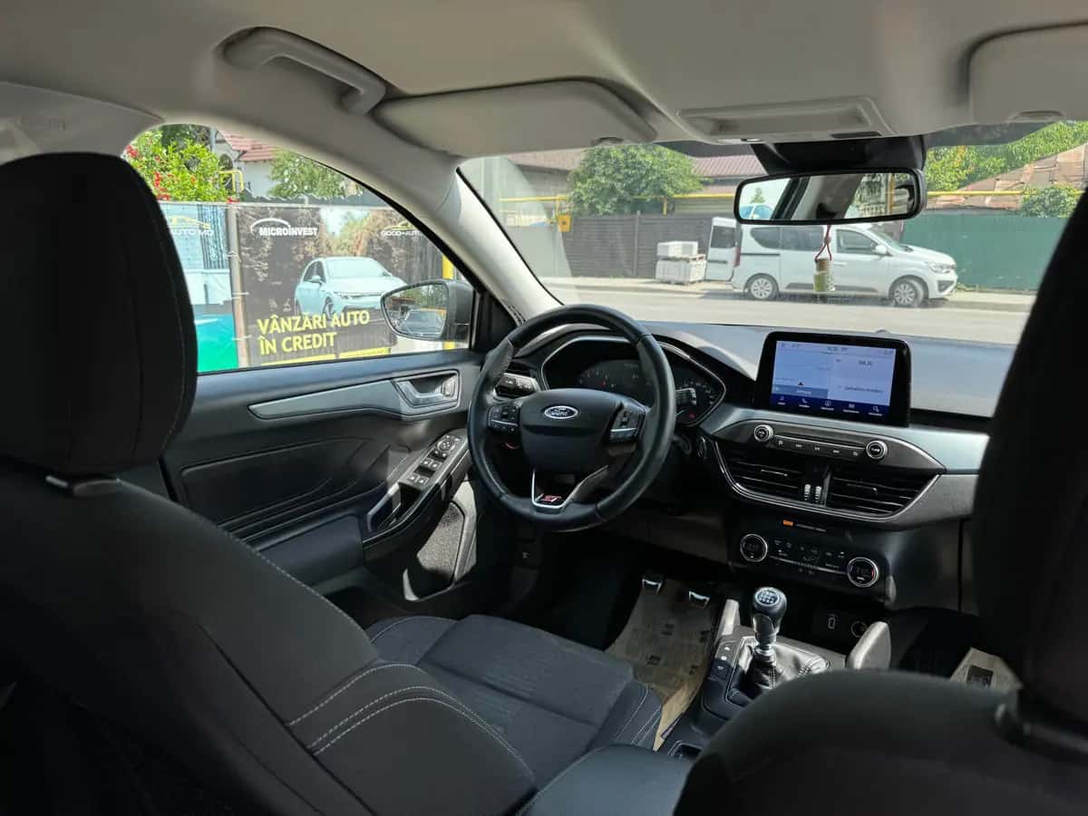 Ford Focus - fotografia 18