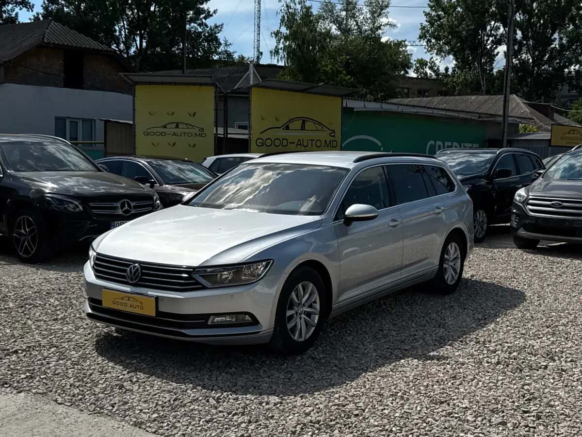 Volkswagen Passat - fotografia 3