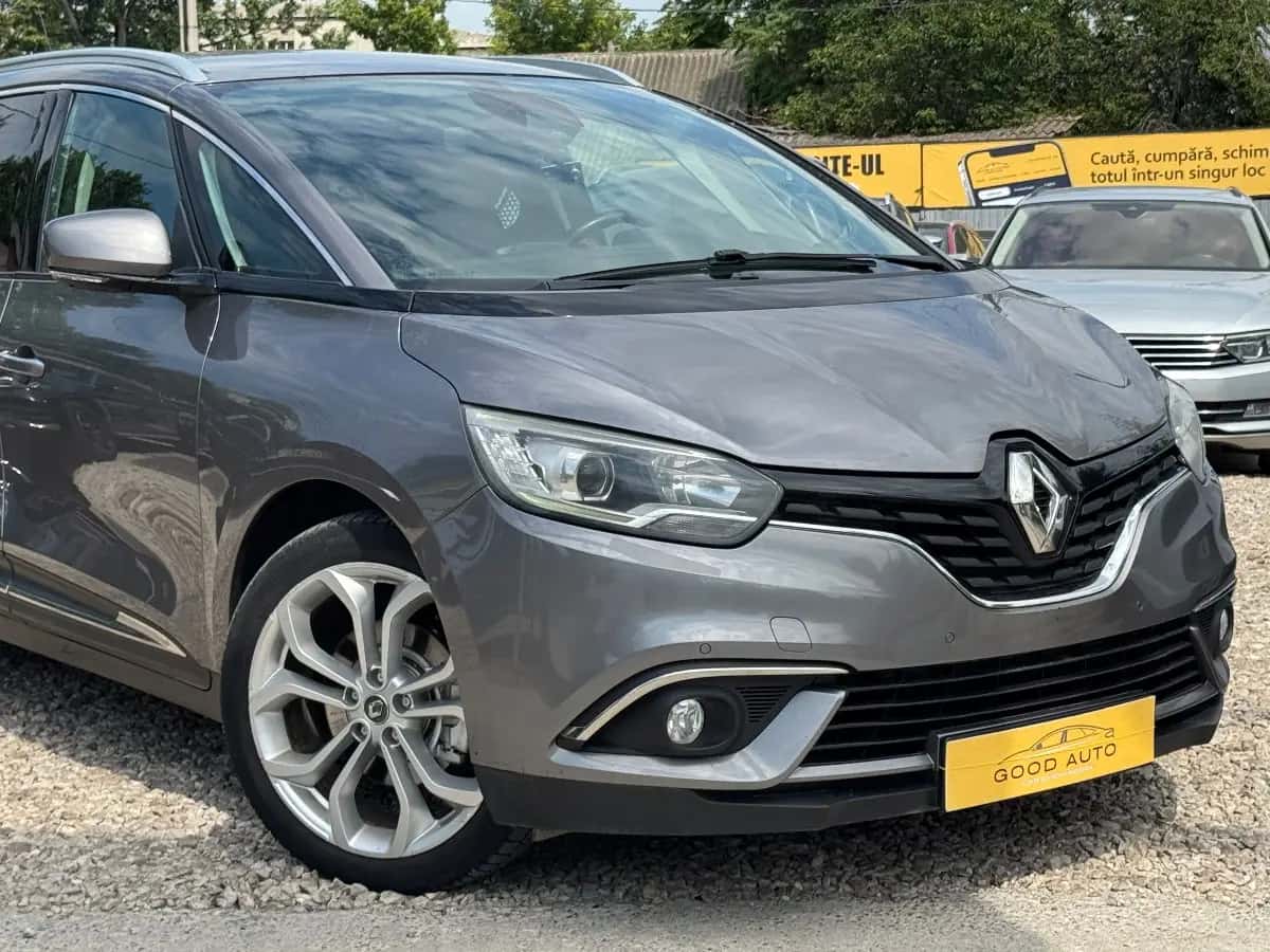Renault Grand Scenic - fotografia 2
