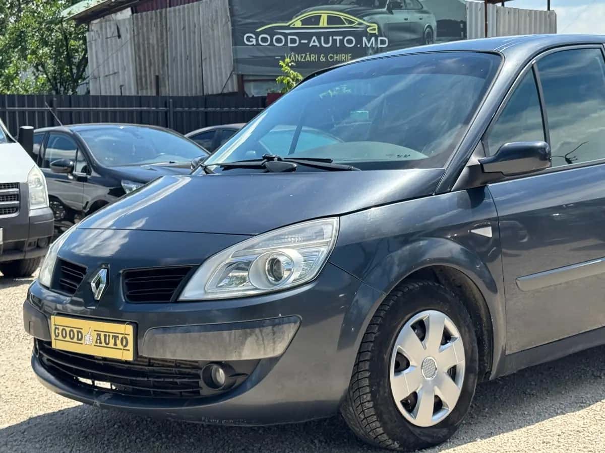 Renault Scenic - fotografia 4