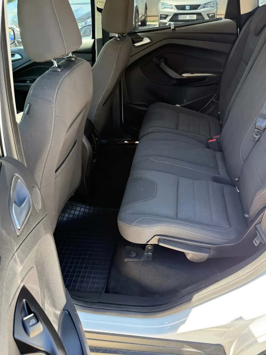 Ford C-Max - fotografia 7