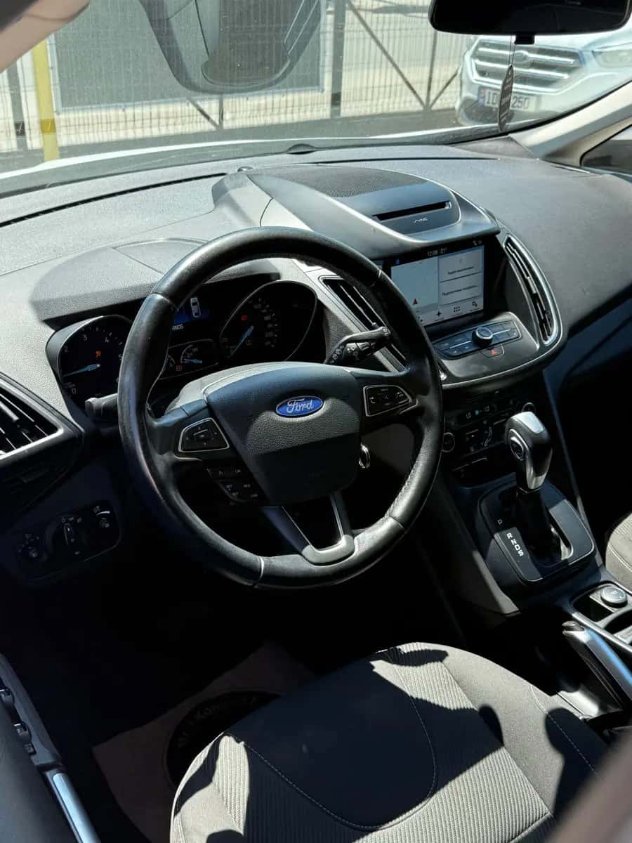 Ford C-Max - fotografia 9