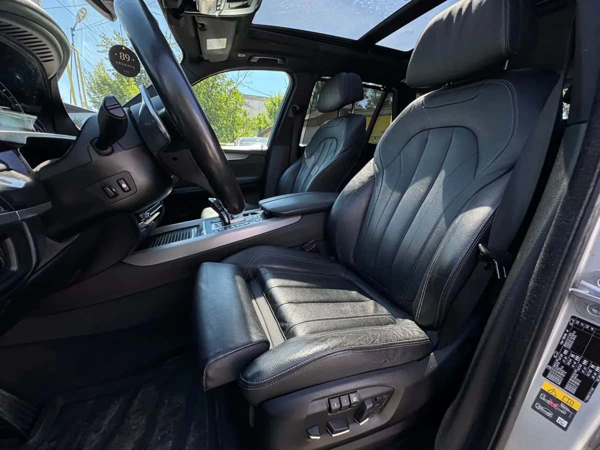 Bmw X5 - fotografia 10