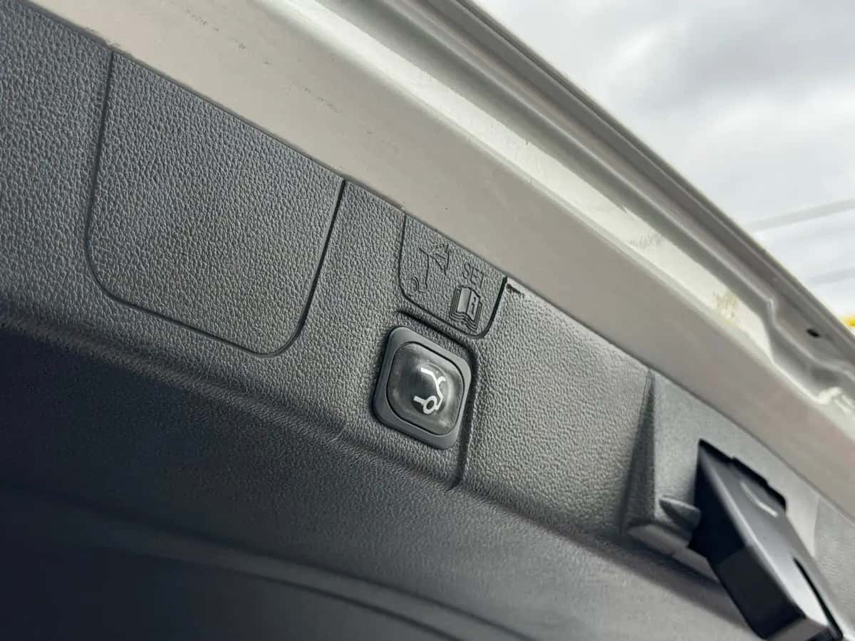 Ford C-Max - fotografia 8