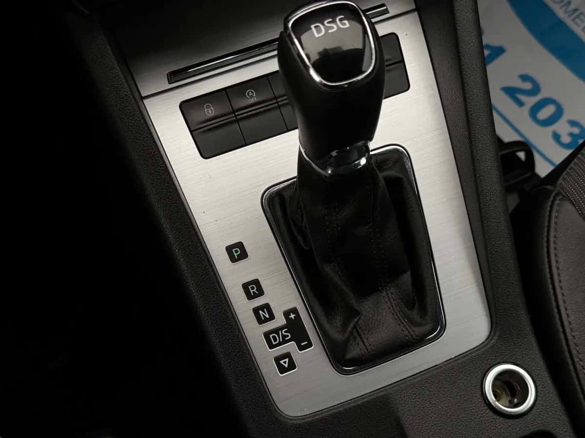 Skoda Octavia - fotografia 11