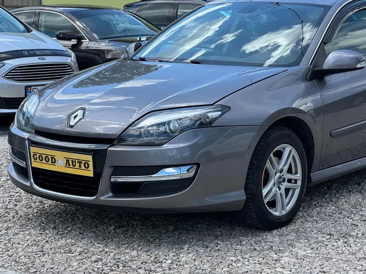 Renault Laguna - fotografia 4