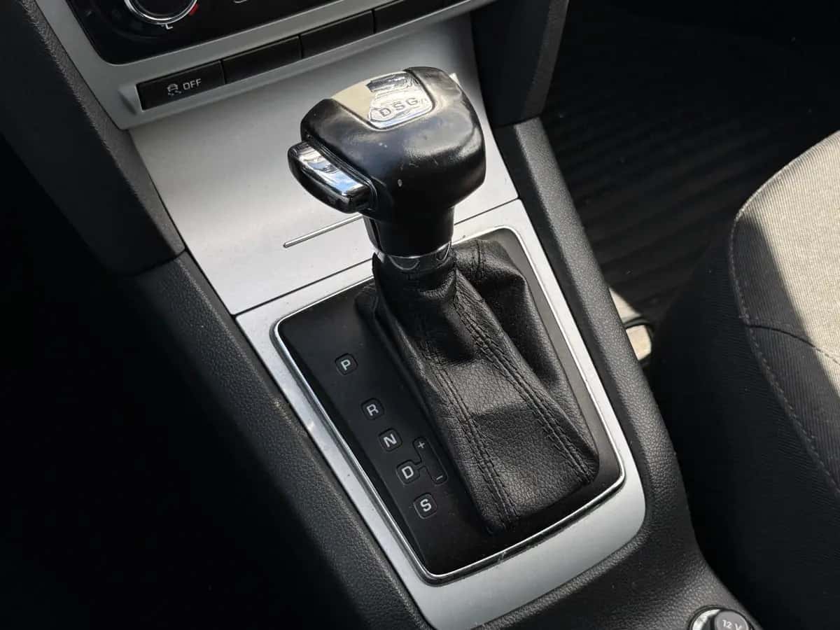 Skoda Octavia - fotografia 4