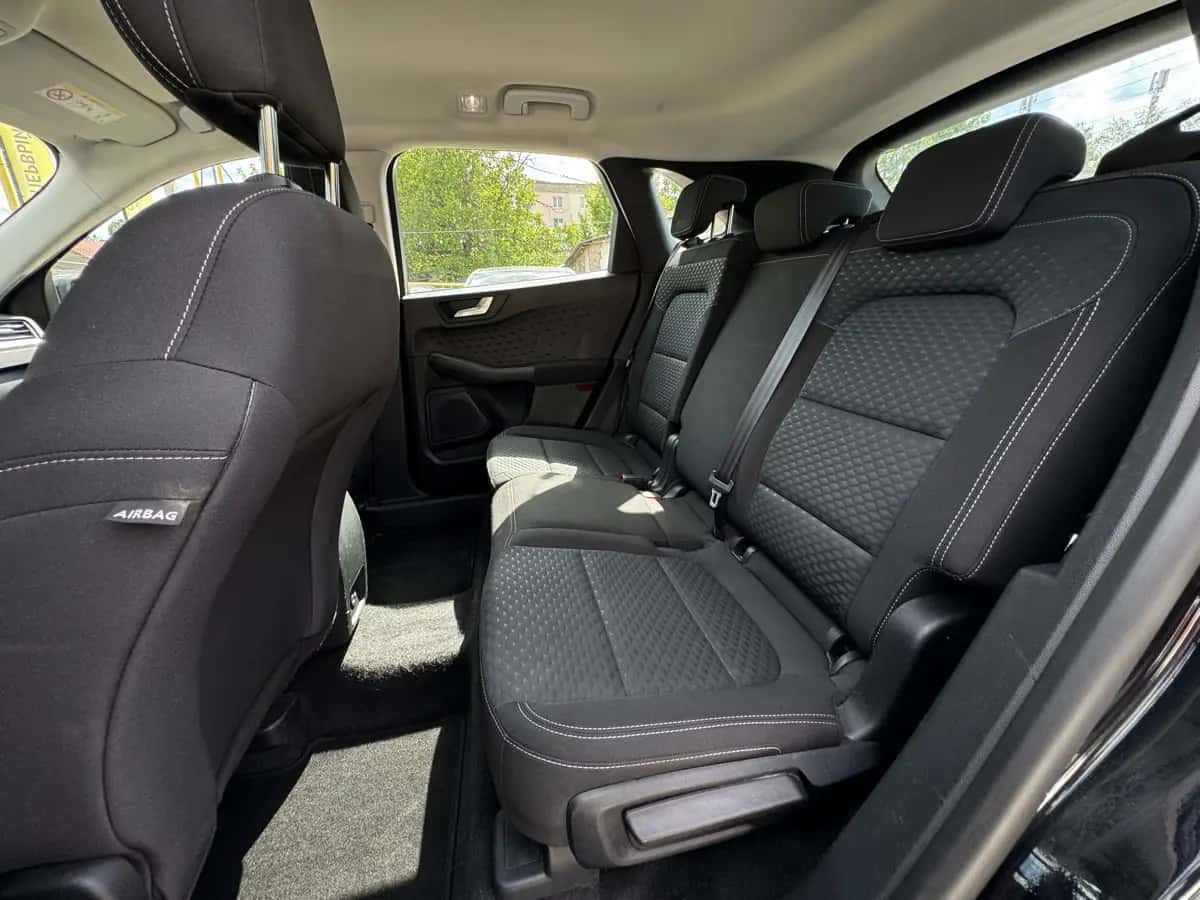 Ford Kuga - fotografia 8