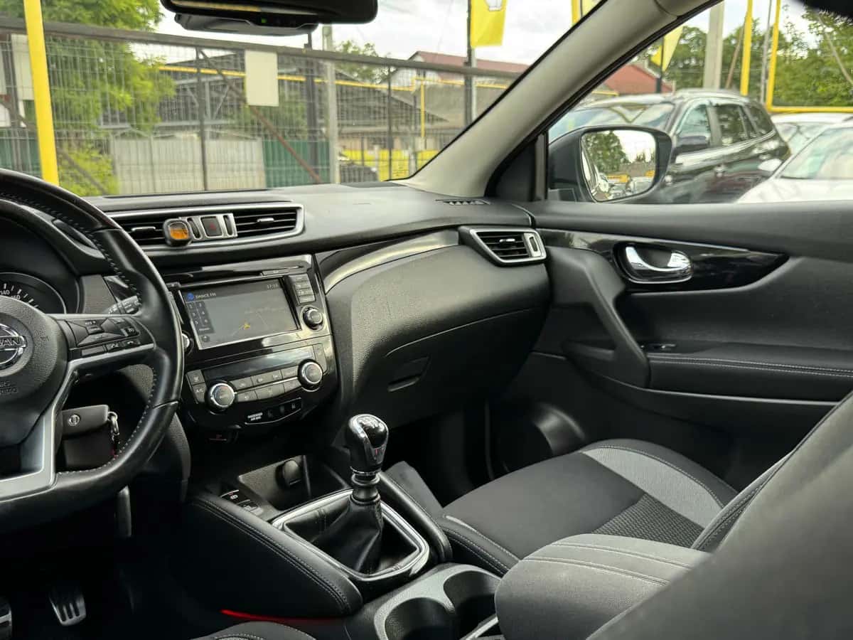 Nissan Qashqai - fotografia 10