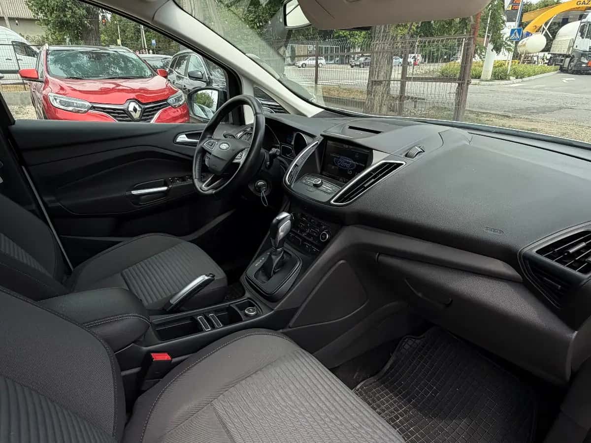 Ford Grand C-MAX - fotografia 11