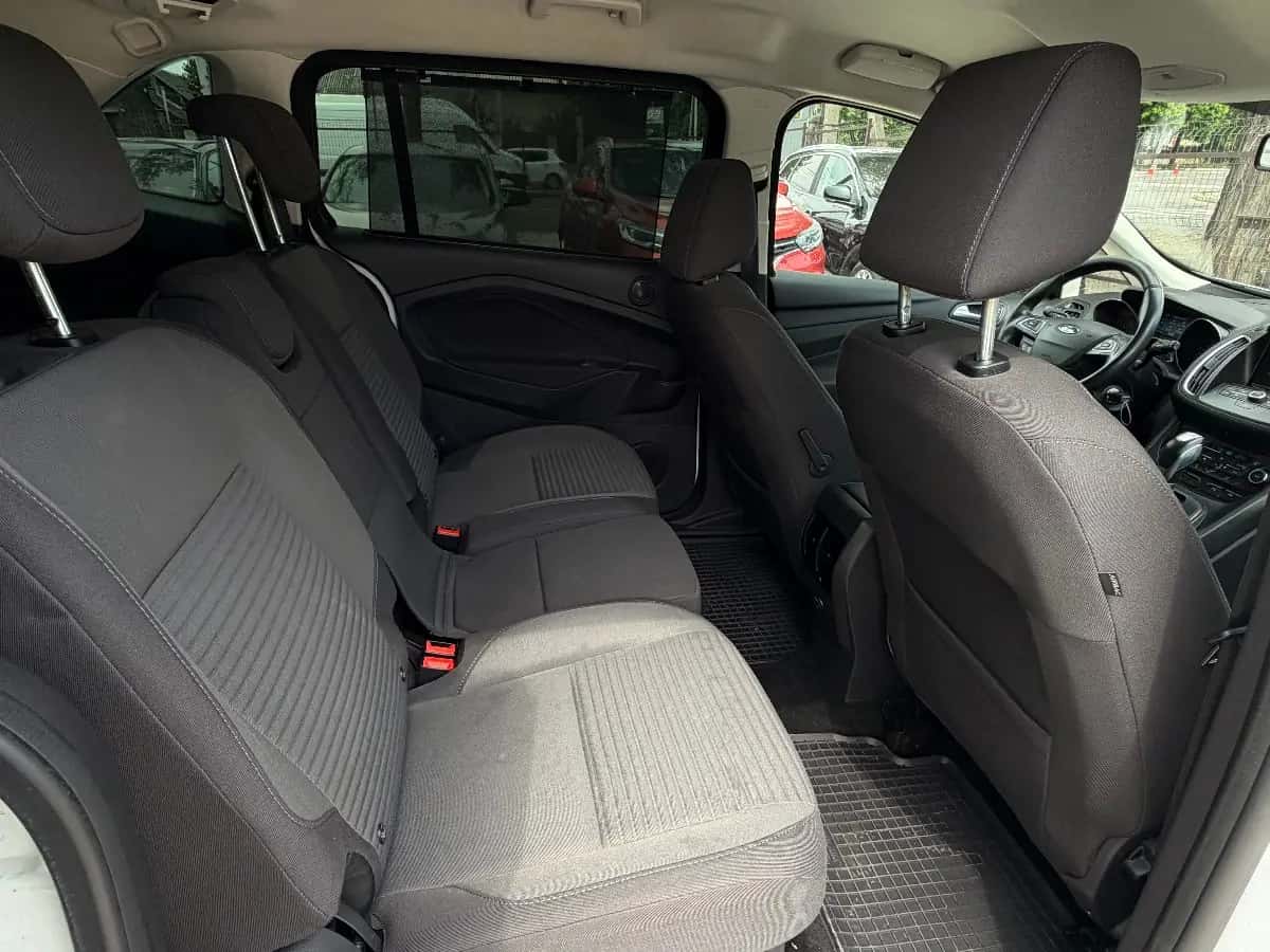 Ford Grand C-MAX - fotografia 9