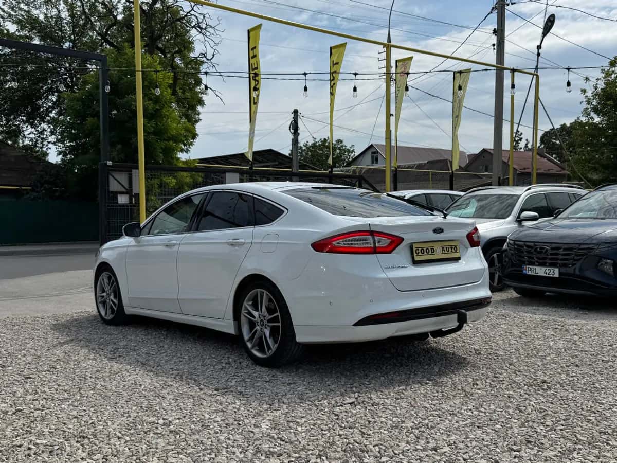 Ford Mondeo - fotografia 6