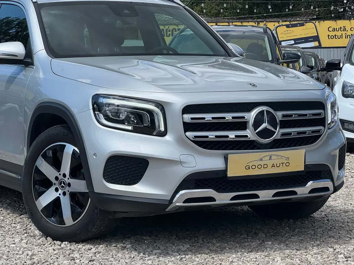 Mercedes GLB - fotografia 2