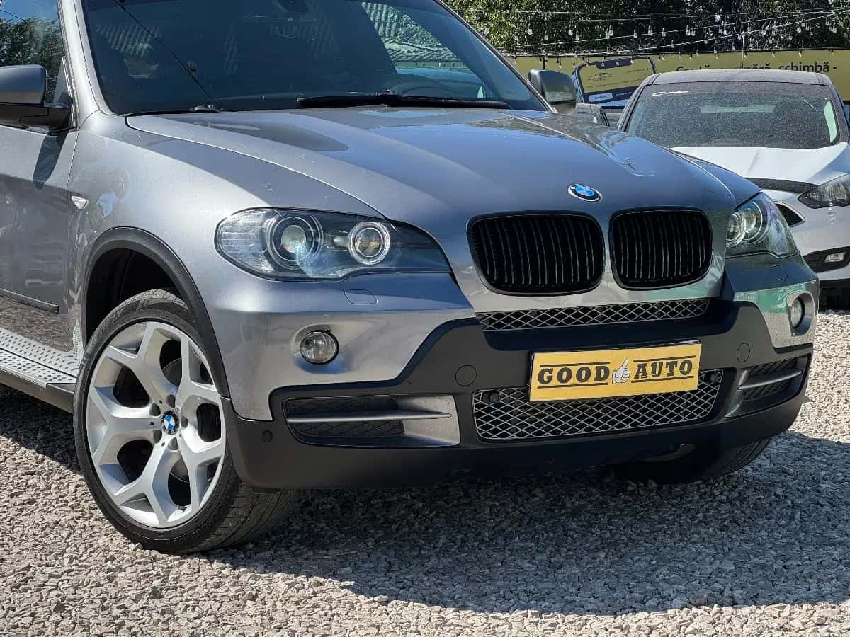 Bmw X5 - fotografia 2